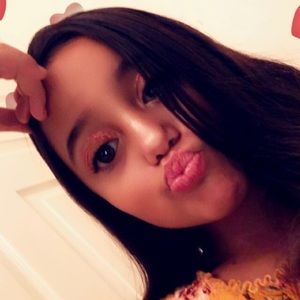 Meet your Posher, Savana